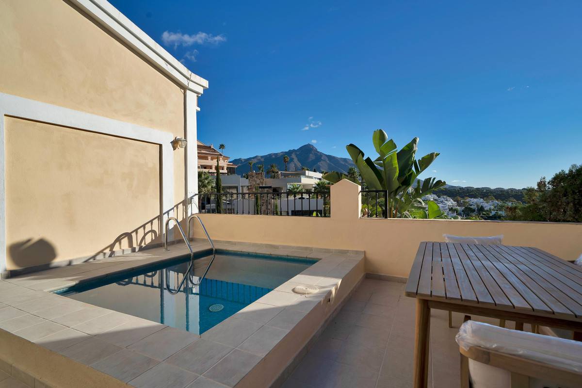 5 bedroom Townhouses for sale in Marbella – R5189632 5 bedroom Townhouses for sale in Marbella – R5189632