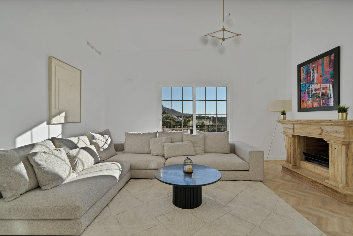 5 bedroom Townhouses for sale in Marbella – R5189632 5 bedroom Townhouses for sale in Marbella – R5189632