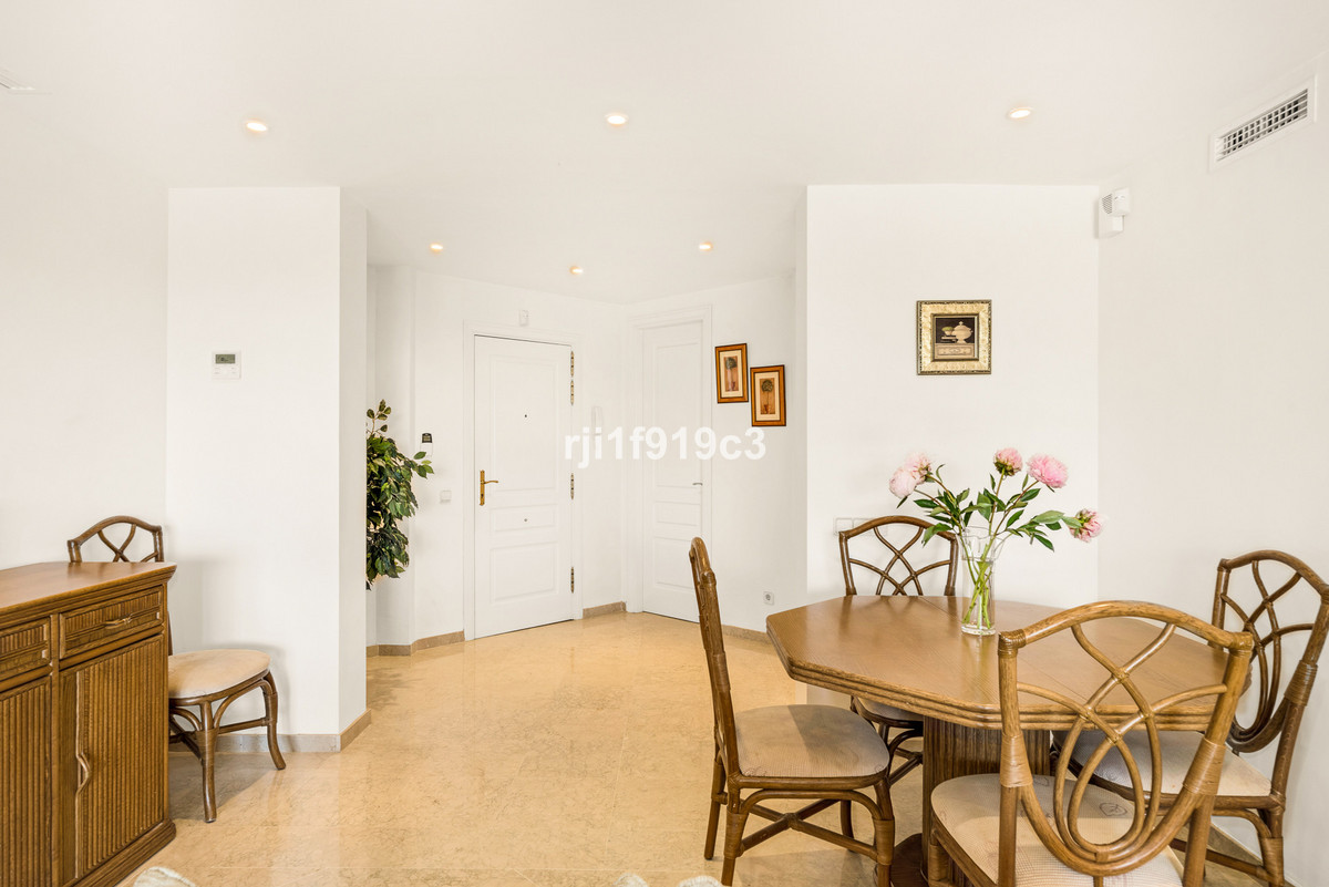 2 bedroom Apartments for sale in Elviria Hills – R5413549 2 bedroom Apartments for sale in Elviria Hills – R5413549