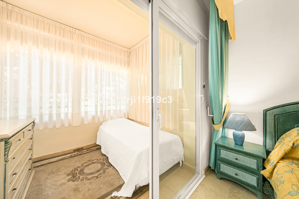 2 bedroom Apartments for sale in Elviria Hills – R5413549 2 bedroom Apartments for sale in Elviria Hills – R5413549