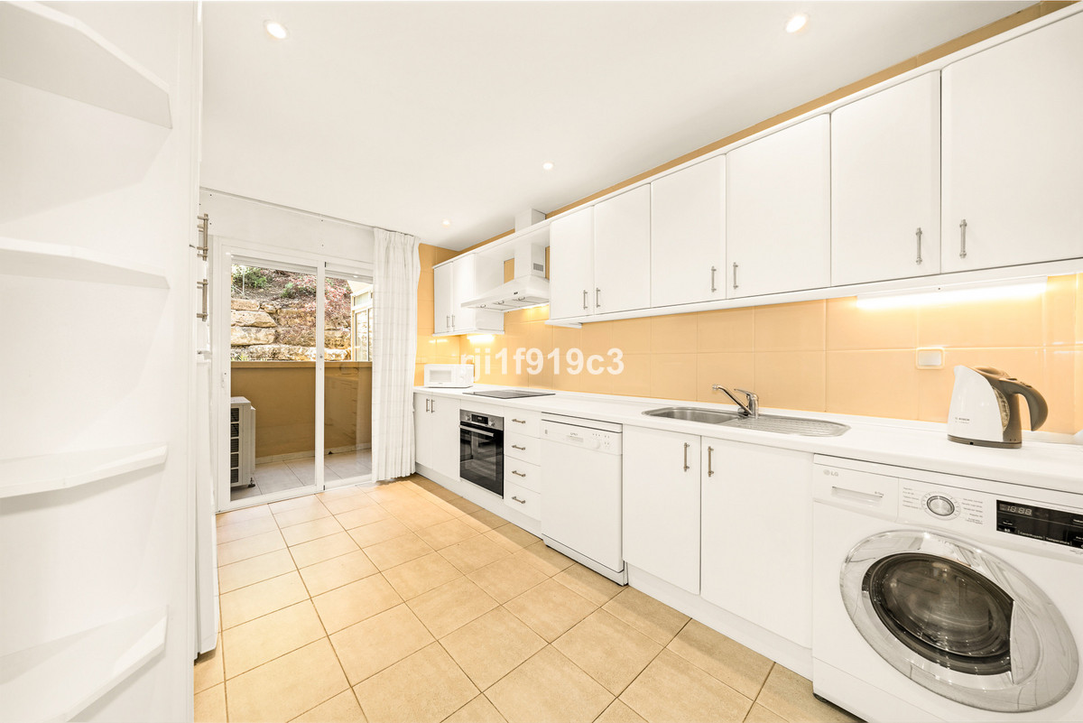 2 bedroom Apartments for sale in Elviria Hills – R5413549 2 bedroom Apartments for sale in Elviria Hills – R5413549
