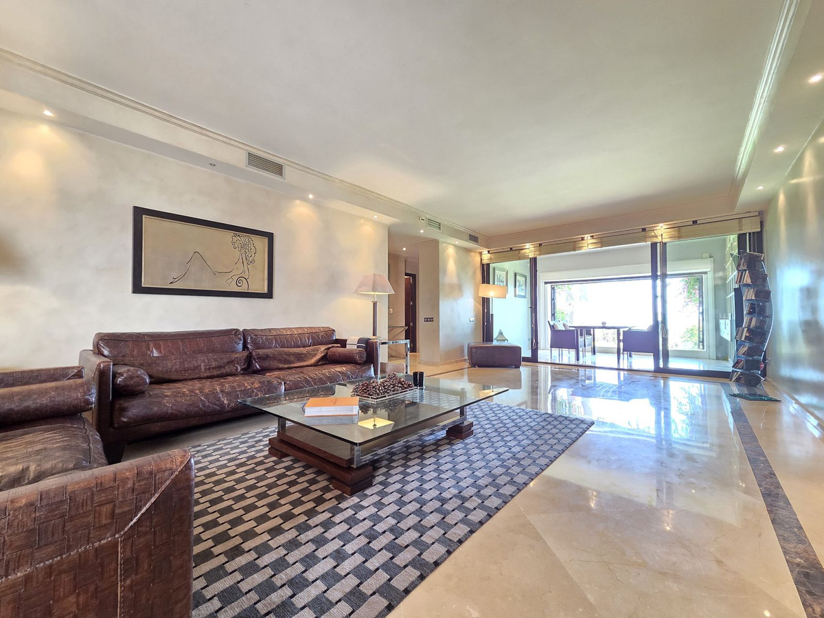 2 bedroom Apartments for sale in Puerto Banús – R5450155 2 bedroom Apartments for sale in Puerto Banús – R5450155