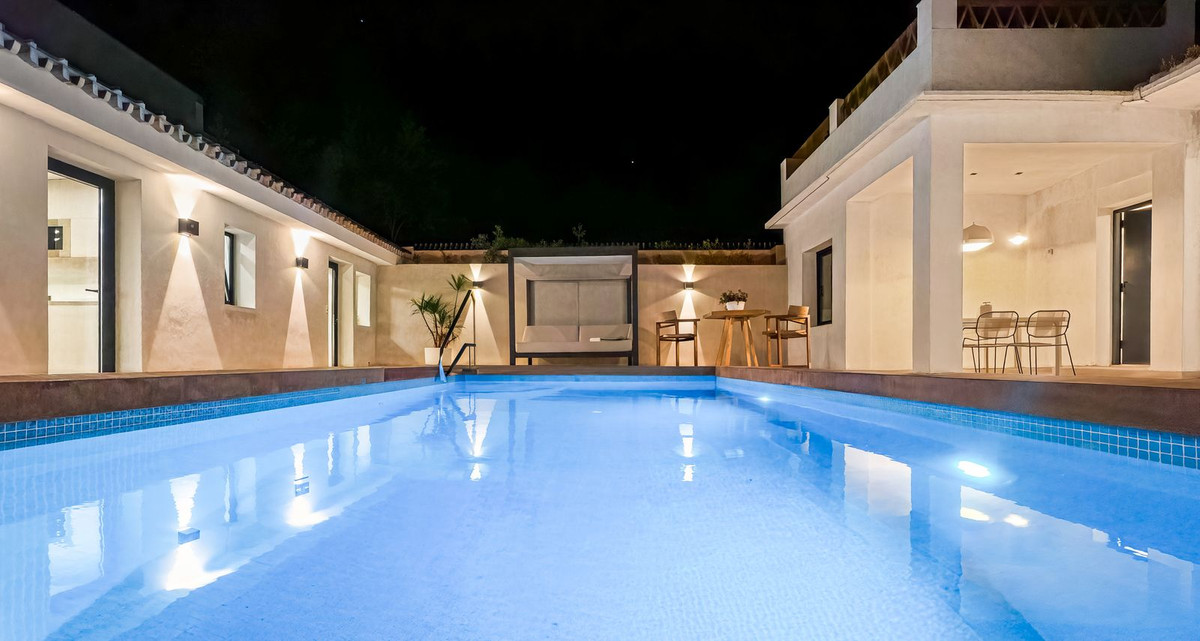 Villas de 5 dormitorios en venta en Costabella – R5188048 Villas de 5 dormitorios en venta en Costabella – R5188048