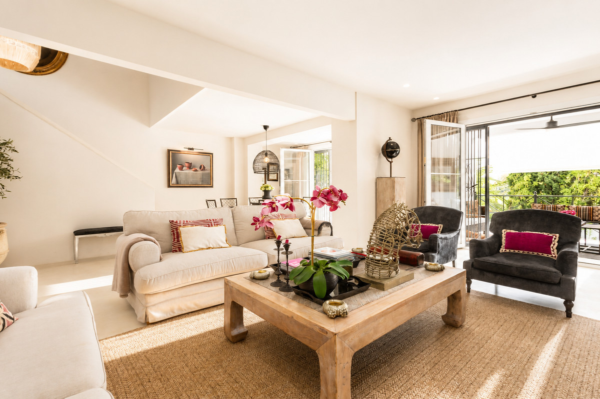 Adosados de 6 dormitorios en venta en Guadalmina Alta – R5455810 Adosados de 6 dormitorios en venta en Guadalmina Alta – R5455810