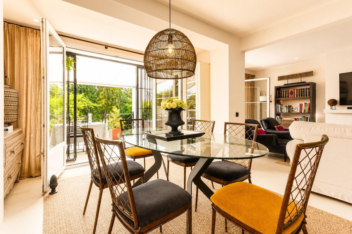 Adosados de 6 dormitorios en venta en Guadalmina Alta – R5455810 Adosados de 6 dormitorios en venta en Guadalmina Alta – R5455810