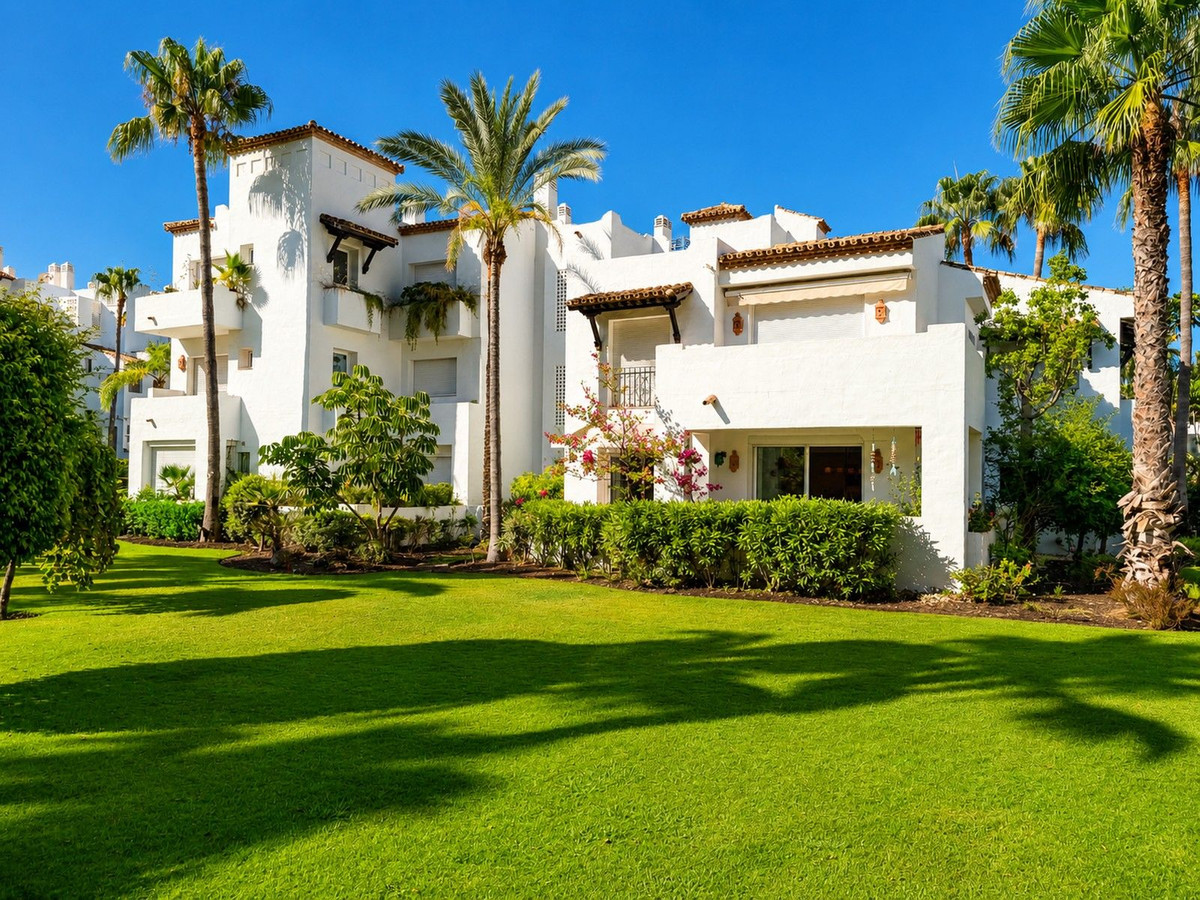 3 bedroom Apartments for sale in Atalaya – R5454829 3 bedroom Apartments for sale in Atalaya – R5454829