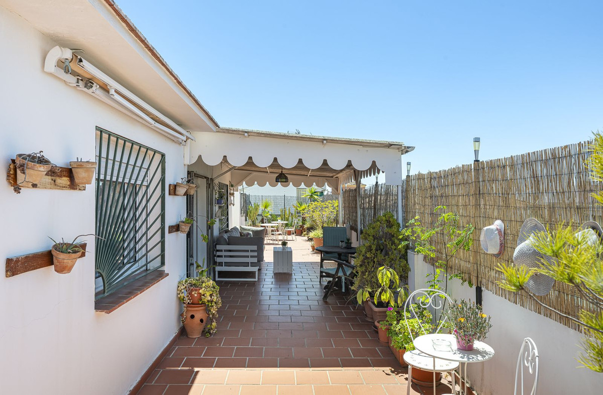 Aticos de 6 dormitorios en venta en San Pedro de Alcántara – R5032216 Aticos de 6 dormitorios en venta en San Pedro de Alcántara – R5032216