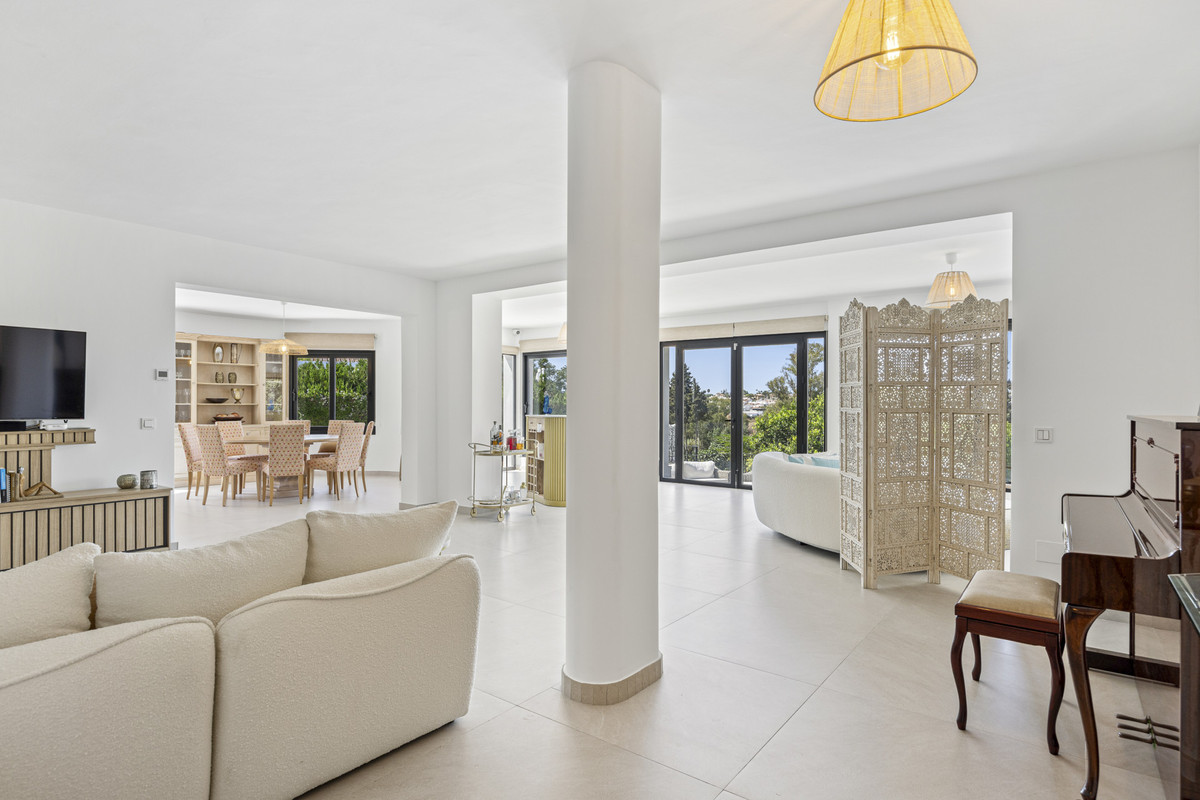 4 bedroom Villas for sale in Guadalmina Alta – R4806901 4 bedroom Villas for sale in Guadalmina Alta – R4806901