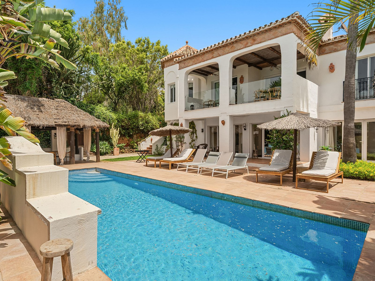 8 bedroom Villas for sale in El Rosario – R5455369 8 bedroom Villas for sale in El Rosario – R5455369
