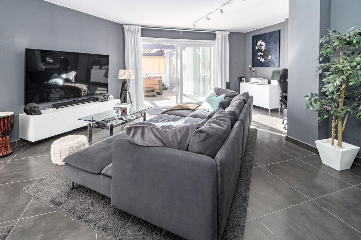 2 bedroom Penthouses for sale in Nueva Andalucía – R5463838 2 bedroom Penthouses for sale in Nueva Andalucía – R5463838