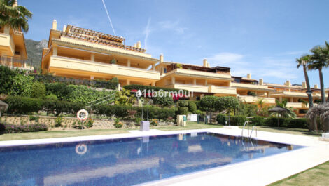 3 bedroom Apartments for sale in Milla de Oro – R5441530