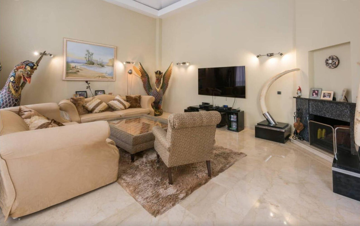 Villas de 3 dormitorios en venta en Puerto Banús – R5462554 Villas de 3 dormitorios en venta en Puerto Banús – R5462554