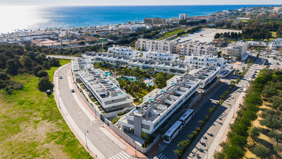 Adosados de 4 dormitorios en venta en La Cala de Mijas – R5272633 Adosados de 4 dormitorios en venta en La Cala de Mijas – R5272633