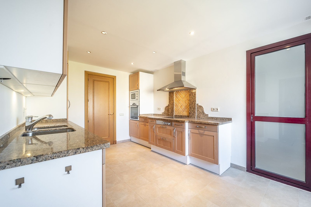 3 bedroom Penthouses for sale in Atalaya – R4821043 3 bedroom Penthouses for sale in Atalaya – R4821043