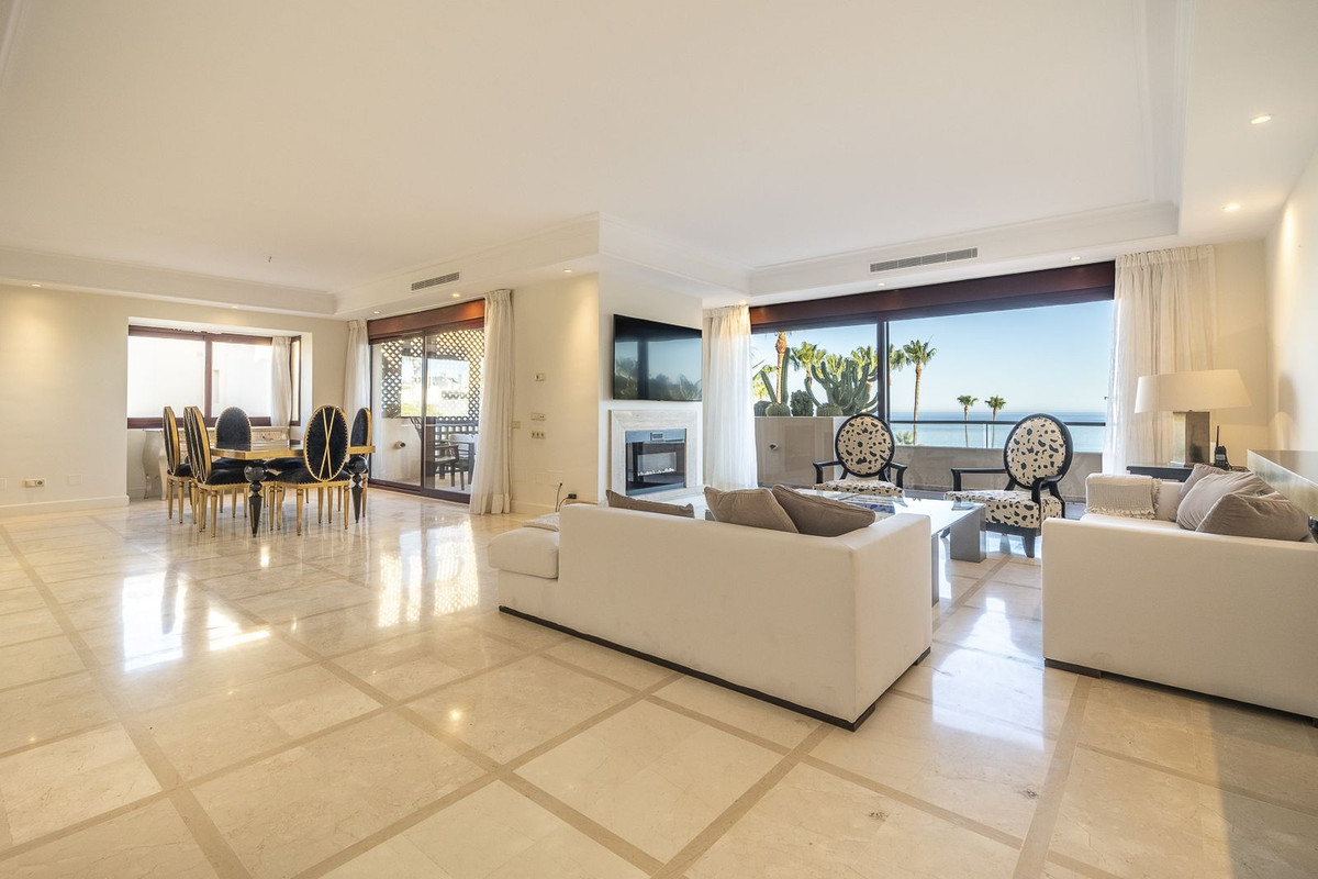 3 bedroom Penthouses for sale in Atalaya – R4821043 3 bedroom Penthouses for sale in Atalaya – R4821043