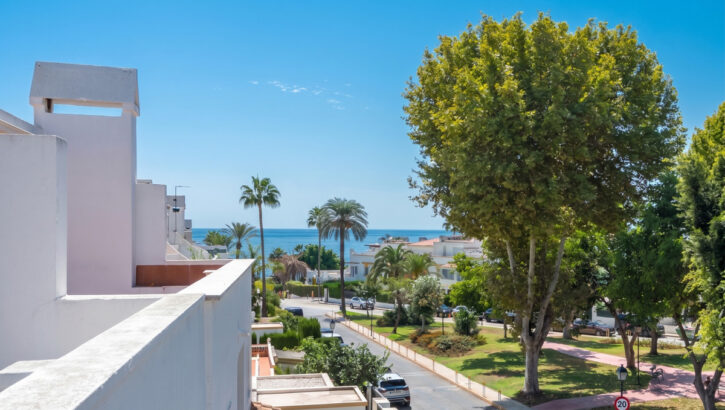 Adosados de 5 dormitorios en venta en Milla de Oro – R5347633 Adosados de 5 dormitorios en venta en Milla de Oro – R5347633 en