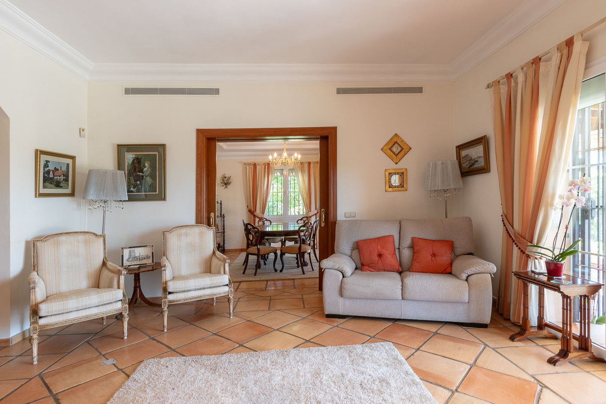 Villas de 5 dormitorios en venta en Elviria – R5450344 Villas de 5 dormitorios en venta en Elviria – R5450344