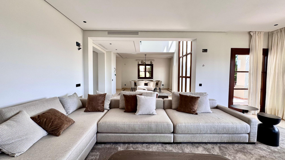 Villas de 6 dormitorios en venta en Milla de Oro – R5462557 Villas de 6 dormitorios en venta en Milla de Oro – R5462557