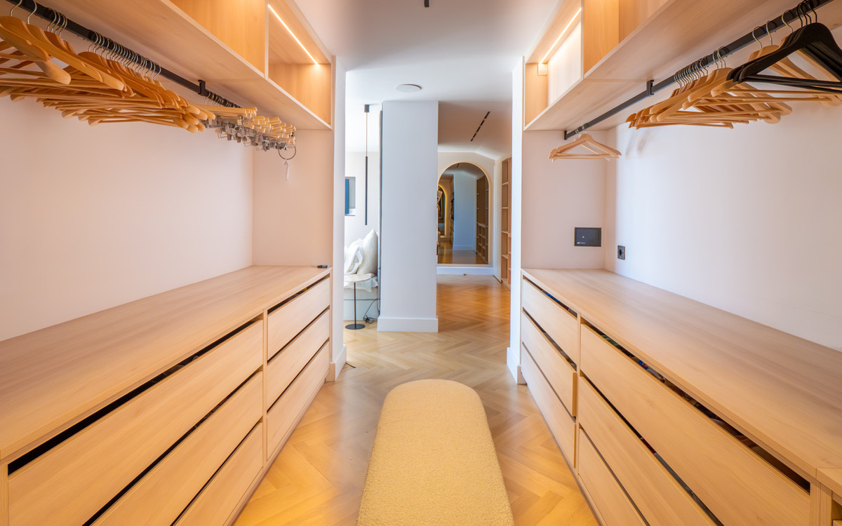 Apartamentos de 3 dormitorios en venta en Benahavís – R5447287 Apartamentos de 3 dormitorios en venta en Benahavís – R5447287