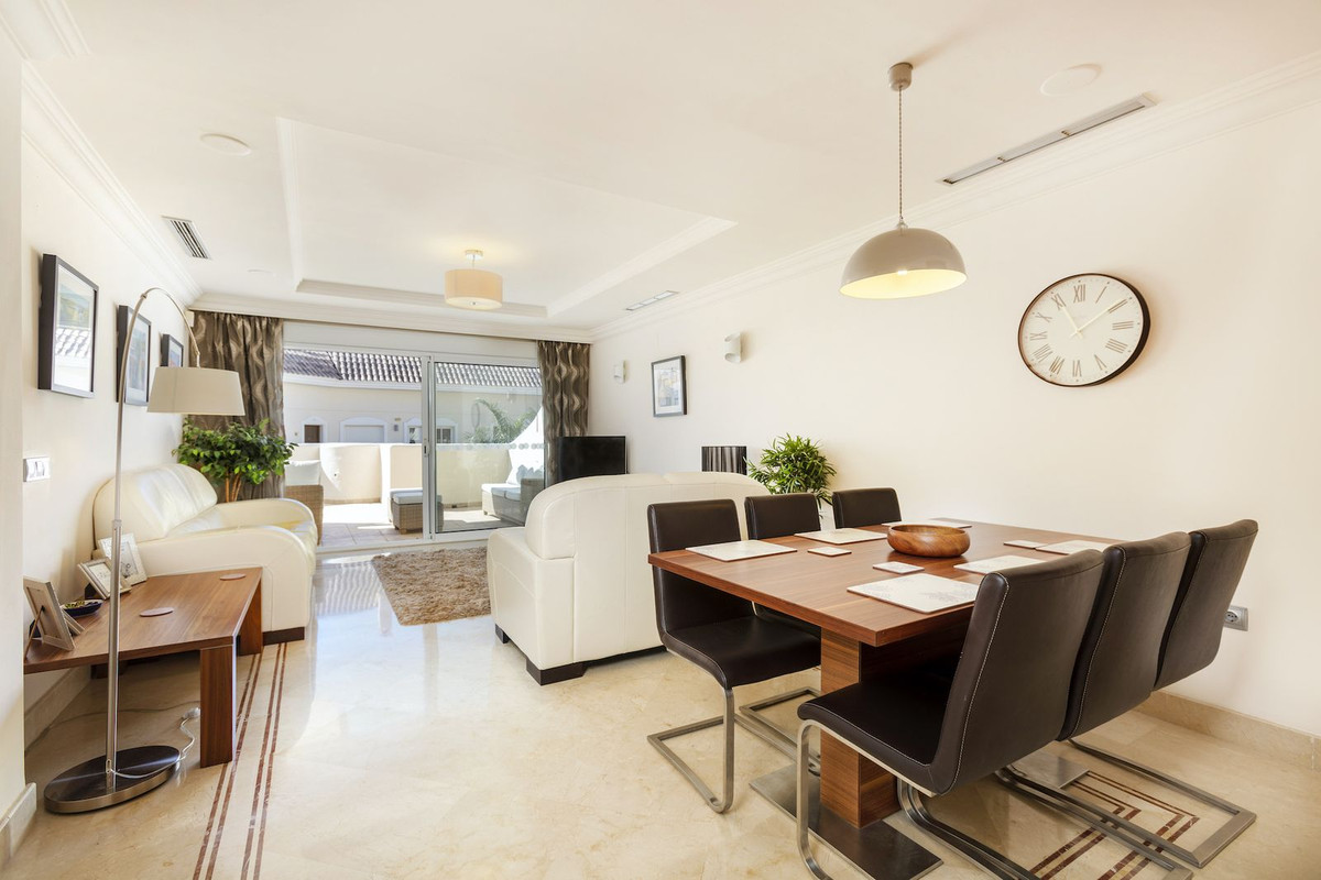 Apartamentos de 2 dormitorios en venta en Nueva Andalucía – R5365264 Apartamentos de 2 dormitorios en venta en Nueva Andalucía – R5365264