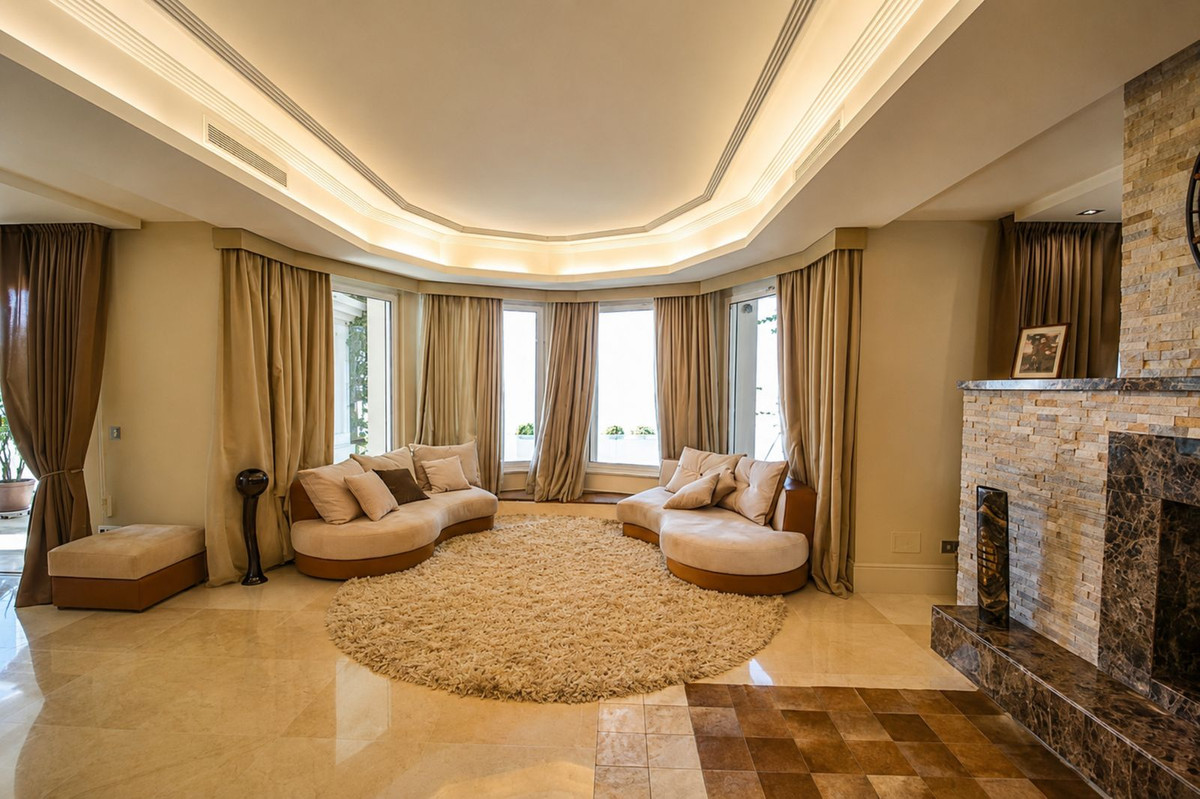 5 bedroom Villas for sale in Marbella – R5408299 5 bedroom Villas for sale in Marbella – R5408299