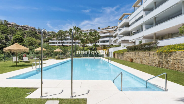 Apartamentos de 3 dormitorios en venta en Benahavís – R5392423 Apartamentos de 3 dormitorios en venta en Benahavís – R5392423 en