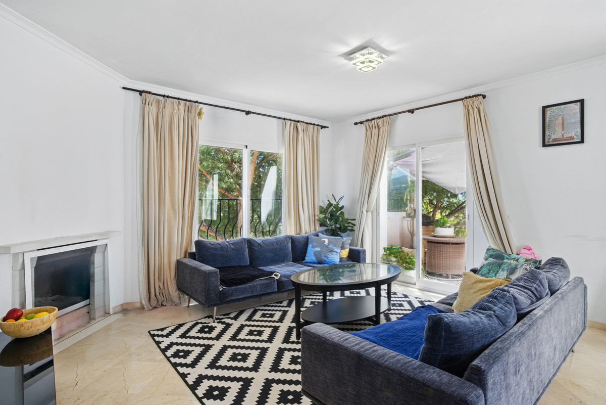 4 bedroom Apartments for sale in Nueva Andalucía – R5010862 4 bedroom Apartments for sale in Nueva Andalucía – R5010862