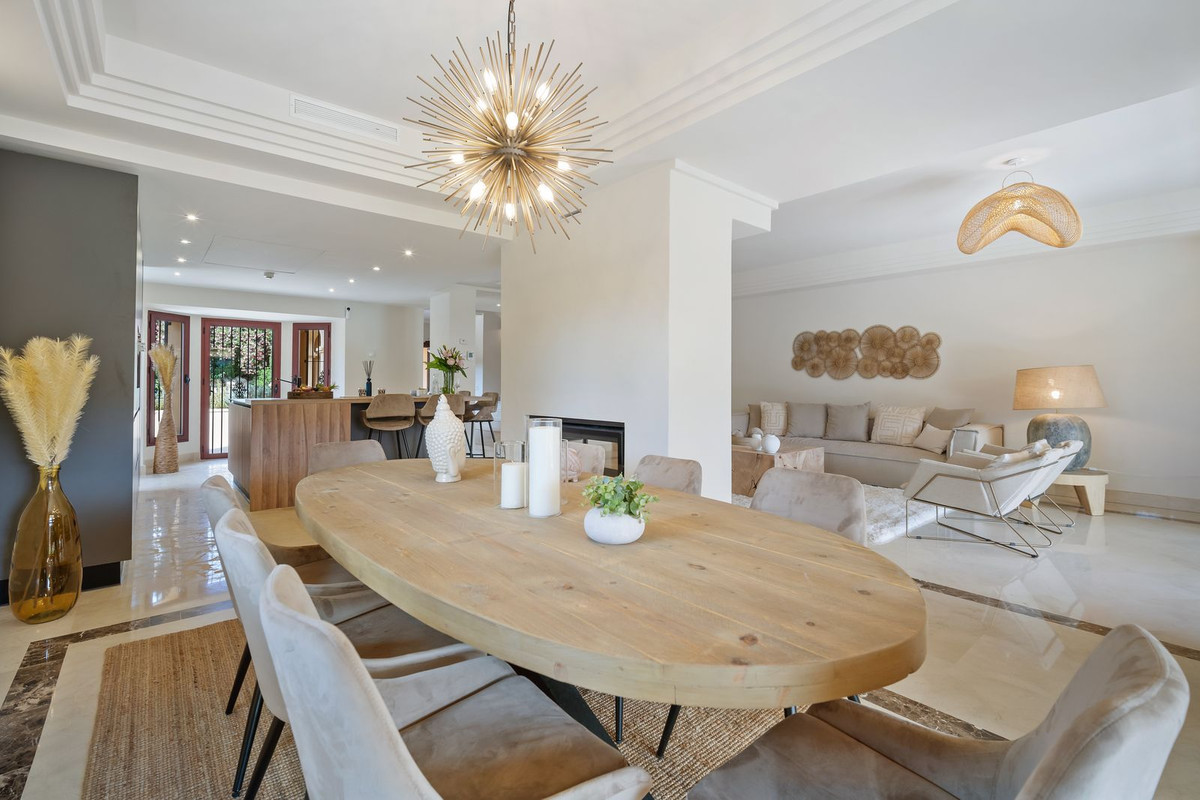 Pareados de 5 dormitorios en venta en Puerto Banús – R4821640 Pareados de 5 dormitorios en venta en Puerto Banús – R4821640