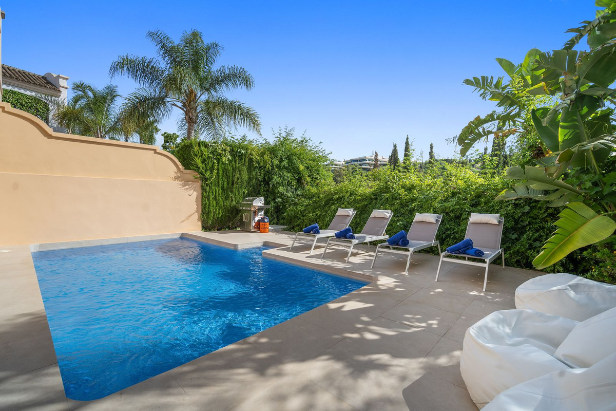 Pareados de 5 dormitorios en venta en Puerto Banús – R4821640 Pareados de 5 dormitorios en venta en Puerto Banús – R4821640