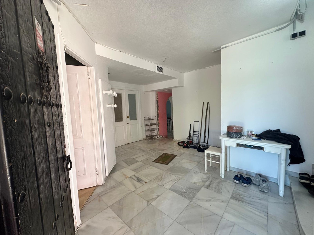 7 bedroom Villas for sale in Nueva Andalucía – R5048824 7 bedroom Villas for sale in Nueva Andalucía – R5048824
