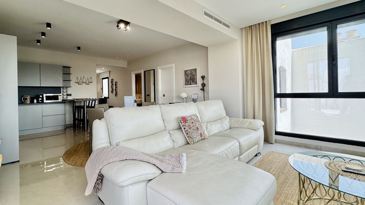 Aticos de 2 dormitorios en venta en Puerto Banús – R5451973 Aticos de 2 dormitorios en venta en Puerto Banús – R5451973