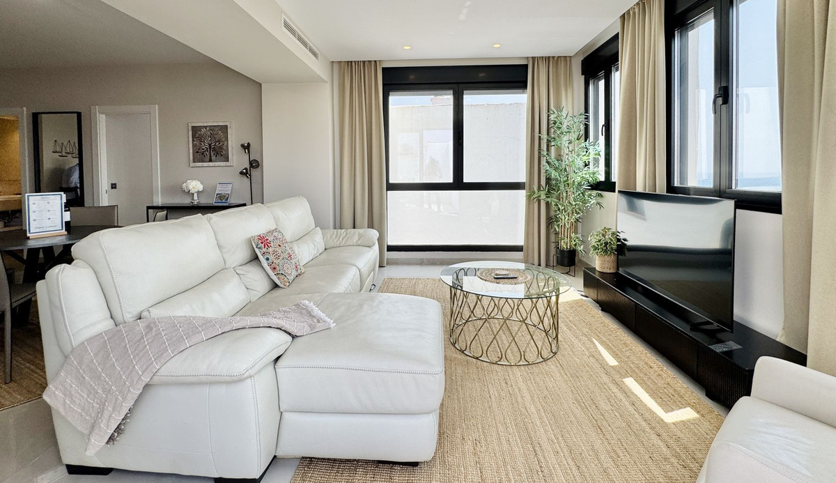 Aticos de 2 dormitorios en venta en Puerto Banús – R5451973 Aticos de 2 dormitorios en venta en Puerto Banús – R5451973