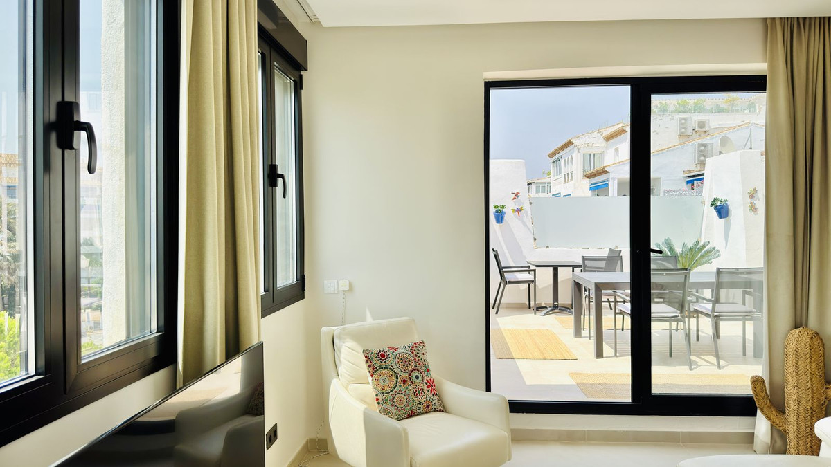 Aticos de 2 dormitorios en venta en Puerto Banús – R5451973 Aticos de 2 dormitorios en venta en Puerto Banús – R5451973