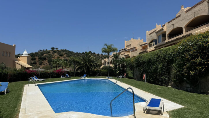 Apartamentos de 3 dormitorios en venta en Elviria – R4937086 Apartamentos de 3 dormitorios en venta en Elviria – R4937086 en