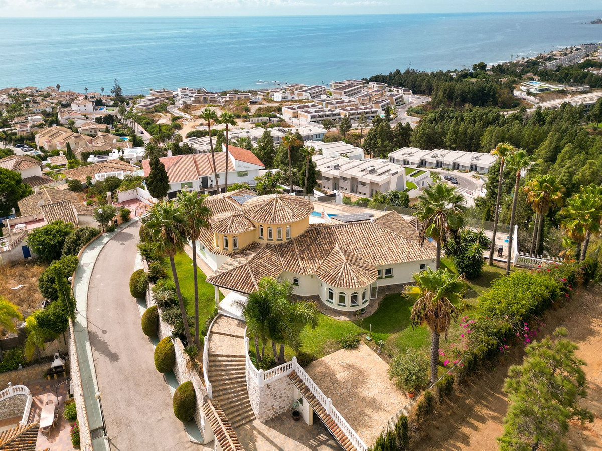 Villas de 5 dormitorios en venta en Mijas – R5189068 Villas de 5 dormitorios en venta en Mijas – R5189068