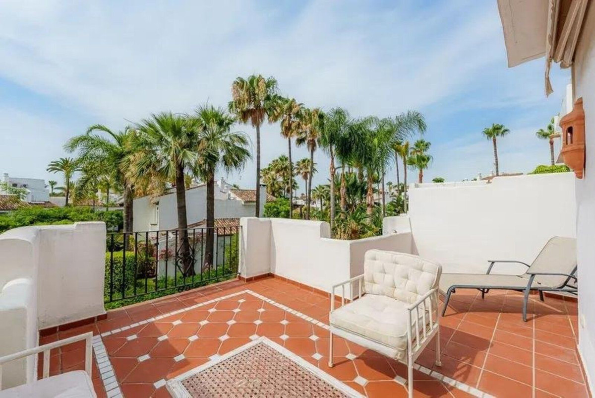 4 bedroom Townhouses for sale in Atalaya – R5299987 4 bedroom Townhouses for sale in Atalaya – R5299987
