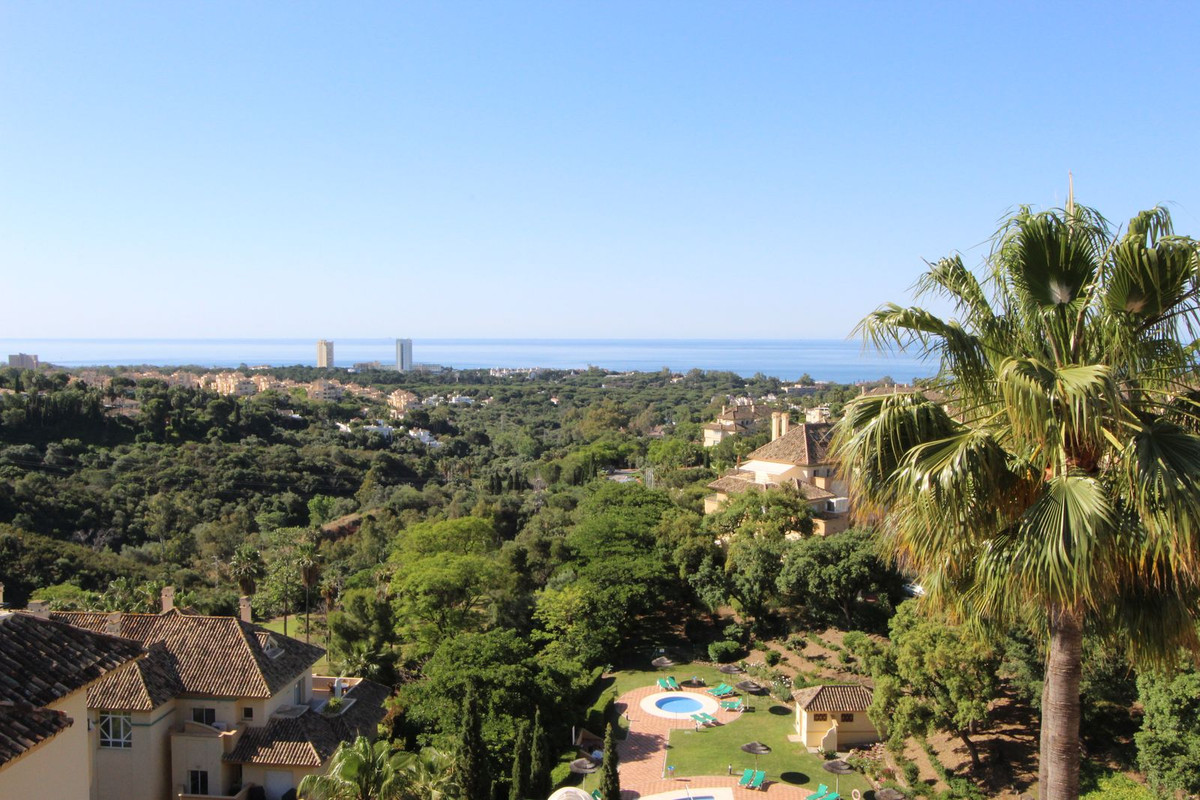 3 bedroom Apartments for sale in Elviria Hills – R5432056 3 bedroom Apartments for sale in Elviria Hills – R5432056