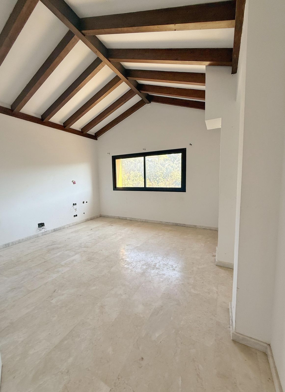 5 bedroom Villas for sale in Elviria – R5196556 5 bedroom Villas for sale in Elviria – R5196556