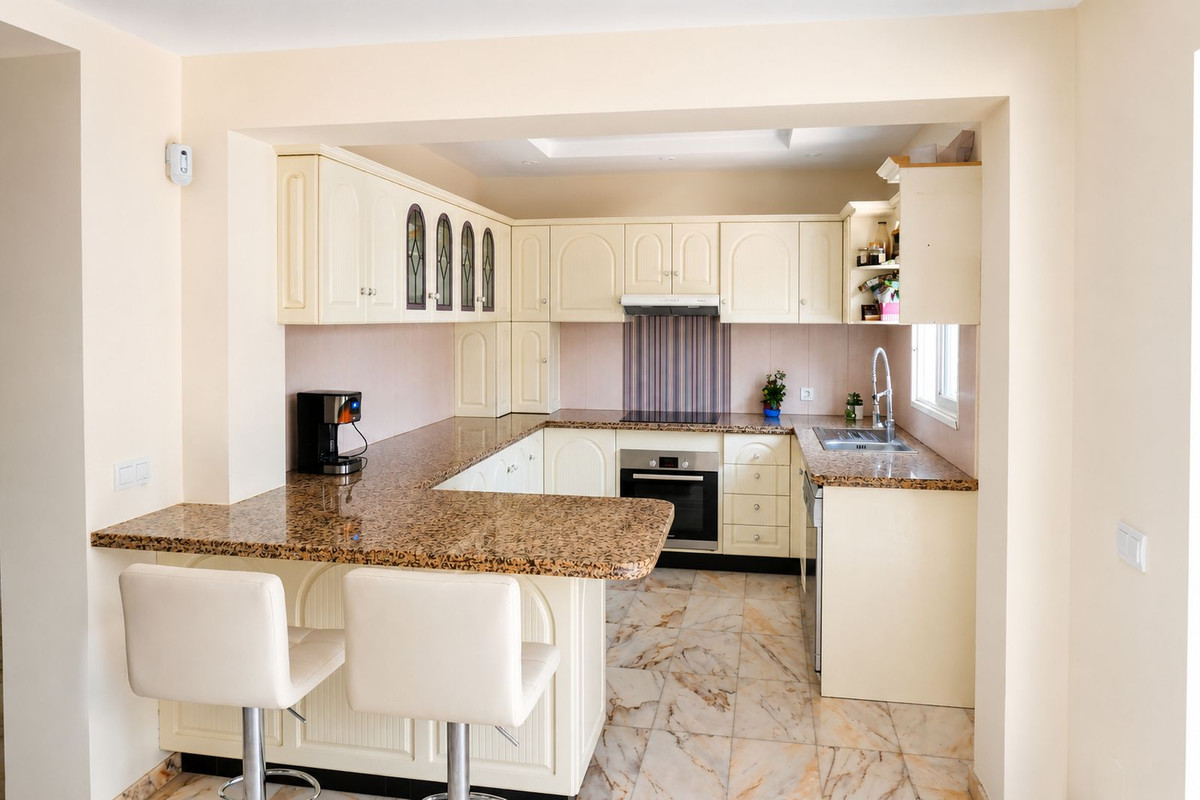 Villas de 5 dormitorios en venta en Marbella – R5450497 Villas de 5 dormitorios en venta en Marbella – R5450497