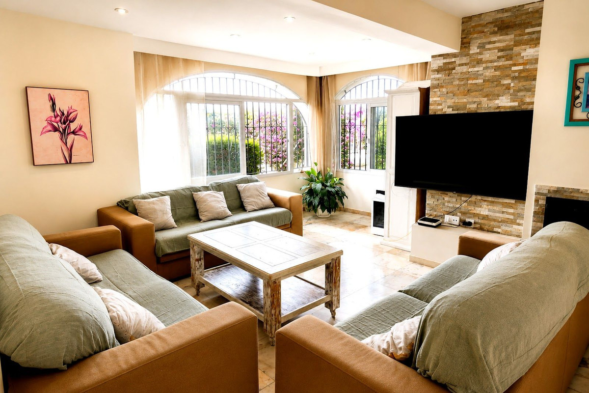 Villas de 5 dormitorios en venta en Marbella – R5450497 Villas de 5 dormitorios en venta en Marbella – R5450497