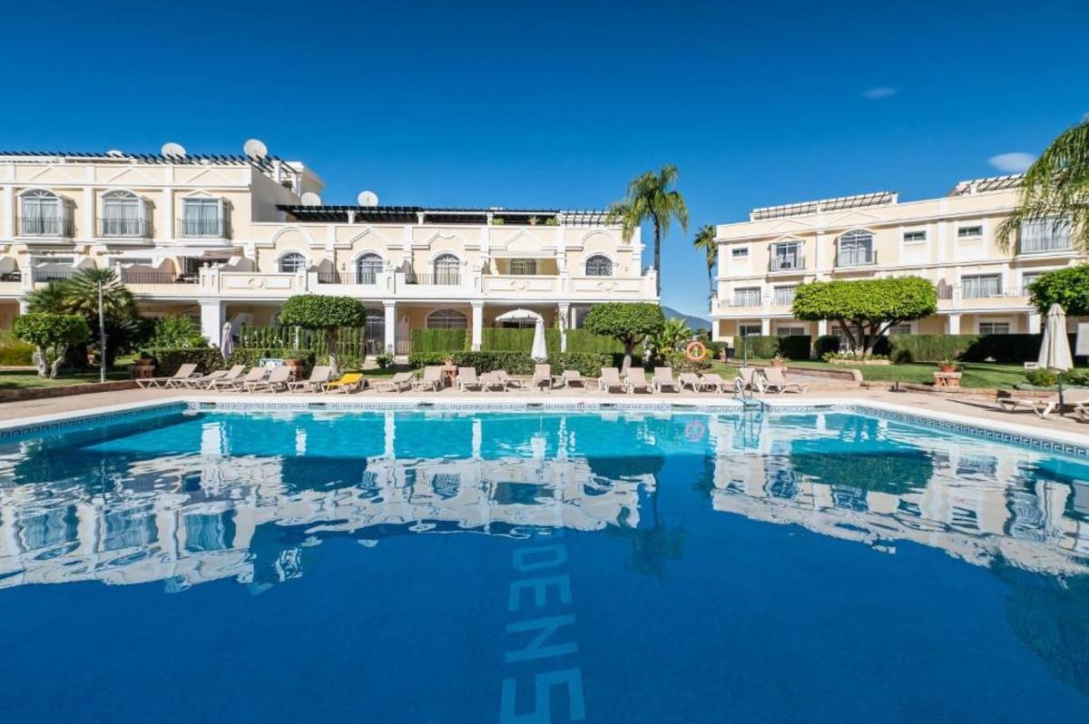 4 bedroom Apartments for sale in Nueva Andalucía – R5256058 4 bedroom Apartments for sale in Nueva Andalucía – R5256058