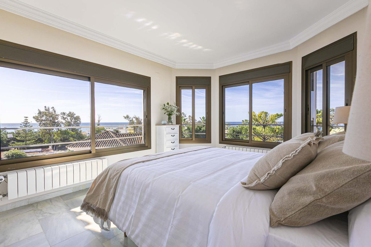 3 bedroom Apartments for sale in Elviria – R5164585 3 bedroom Apartments for sale in Elviria – R5164585