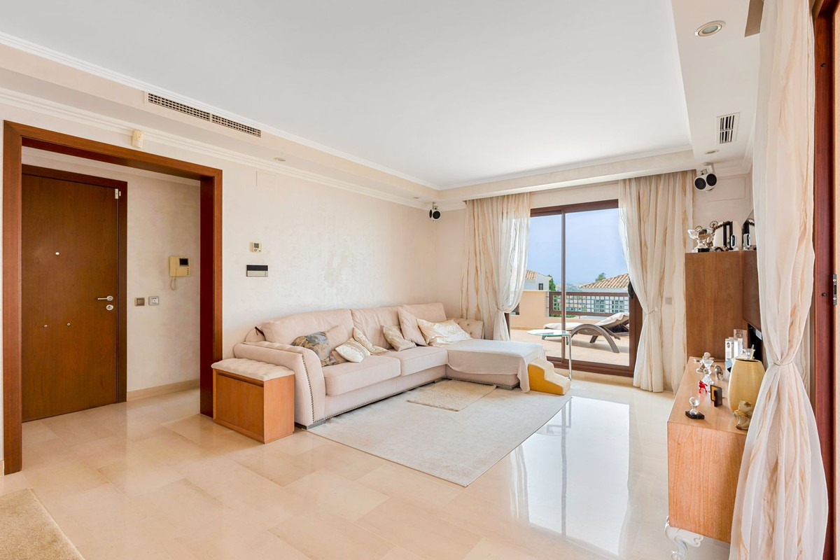 2 bedroom Penthouses for sale in Nueva Andalucía – R5467825 2 bedroom Penthouses for sale in Nueva Andalucía – R5467825