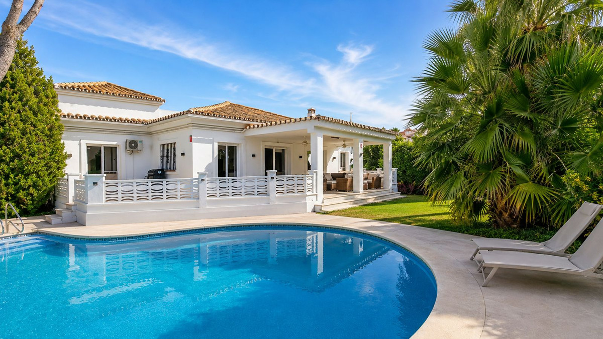 Villas de 3 dormitorios en venta en Las Chapas – R5452084 Villas de 3 dormitorios en venta en Las Chapas – R5452084