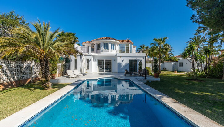 Villas de 4 dormitorios en venta en Marbesa – R5297731 Villas de 4 dormitorios en venta en Marbesa – R5297731 en