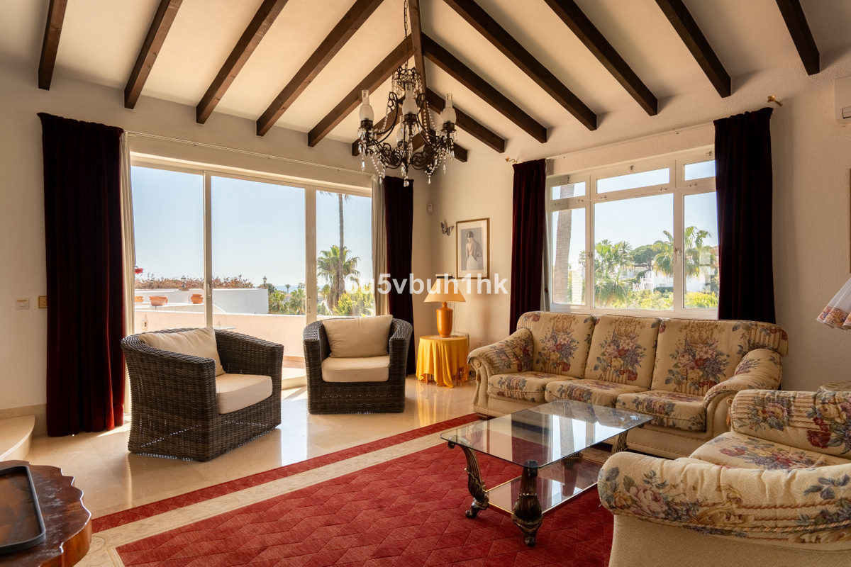 5 bedroom Villas for sale in Calahonda – R5335168 5 bedroom Villas for sale in Calahonda – R5335168