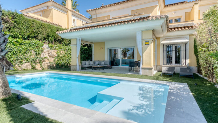 4 bedroom Semi-detached for sale in Santa Clara – R5333077 4 bedroom Semi-detached for sale in Santa Clara – R5333077 in