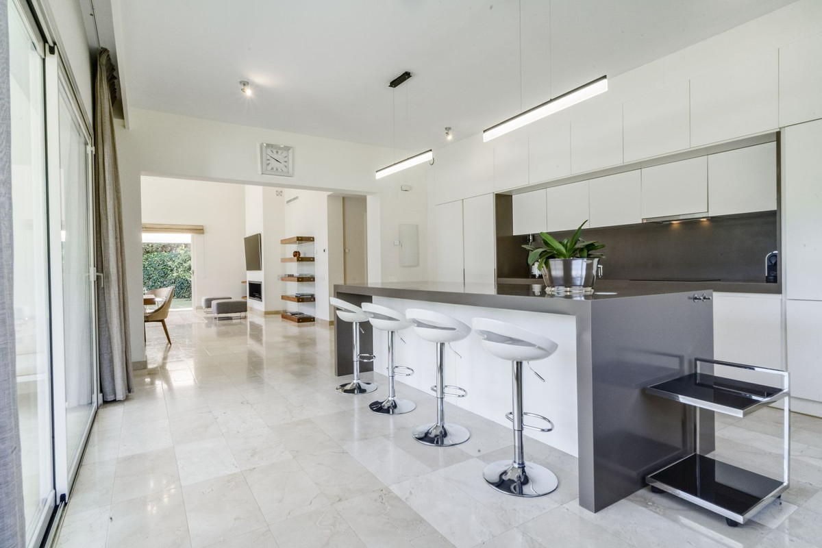 3 bedroom Villas for sale in Guadalmina Baja – R5160247 3 bedroom Villas for sale in Guadalmina Baja – R5160247