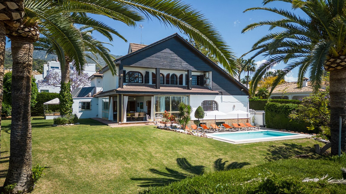 Villas de 7 dormitorios en venta en Marbella – R5469439 Villas de 7 dormitorios en venta en Marbella – R5469439