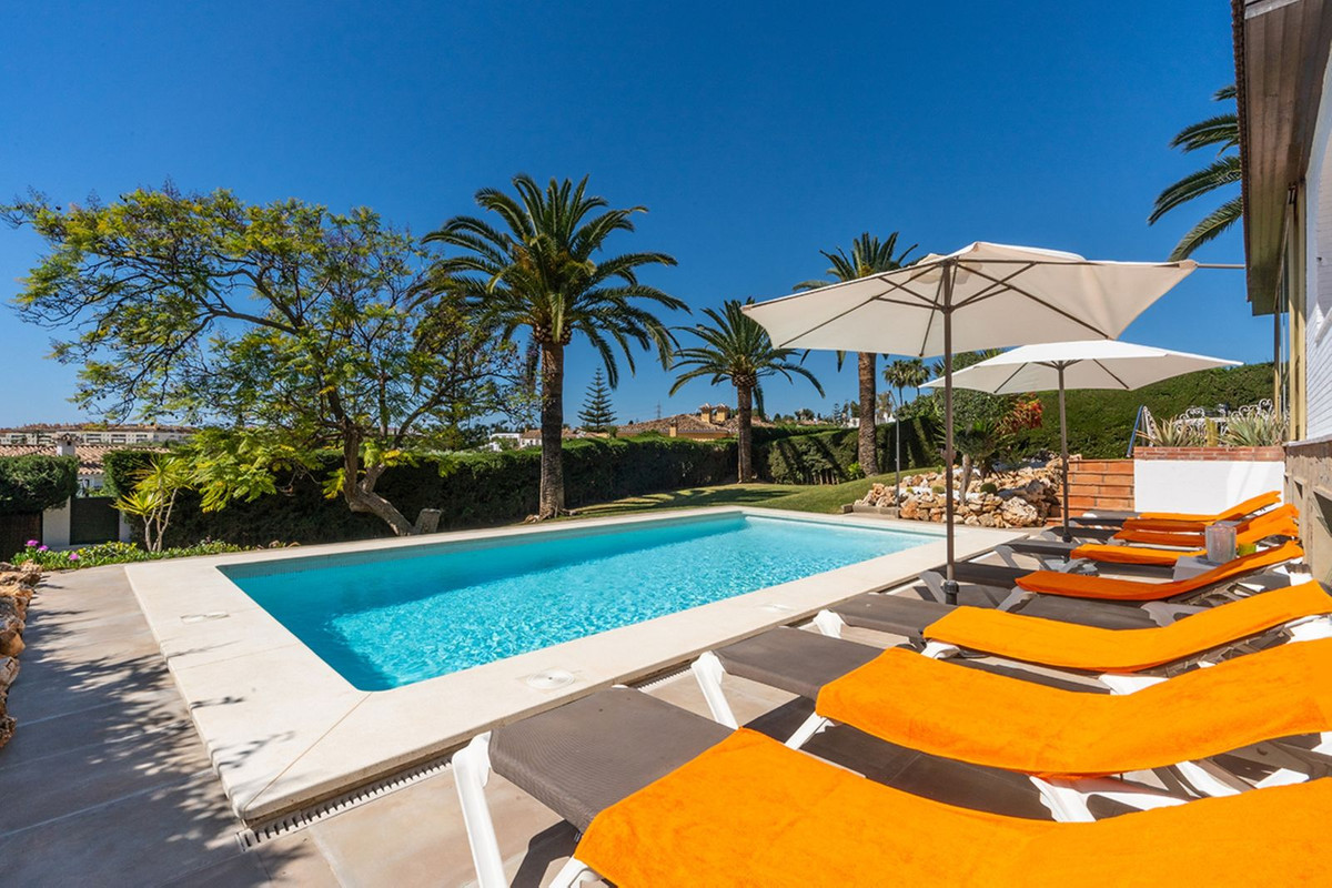 Villas de 7 dormitorios en venta en Marbella – R5469439 Villas de 7 dormitorios en venta en Marbella – R5469439